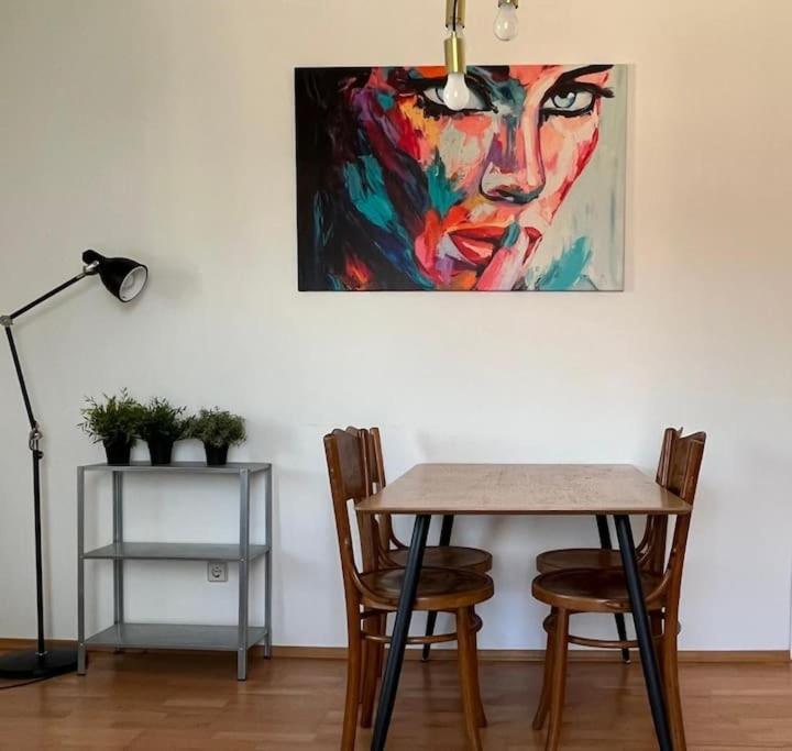 Cozy City Center Apartment Graz Exterior foto